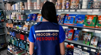 Materiais escolares têm variação de preços de até 441,67%